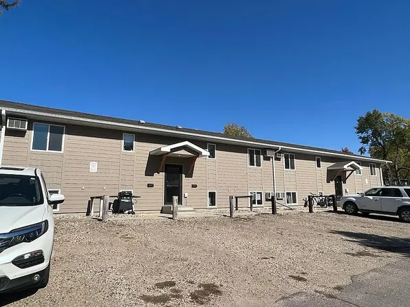 916 8th Ave, Brookings, SD 57006