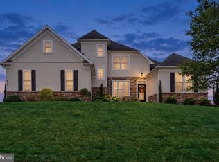 915 Wetherburn Dr, York, PA 17404