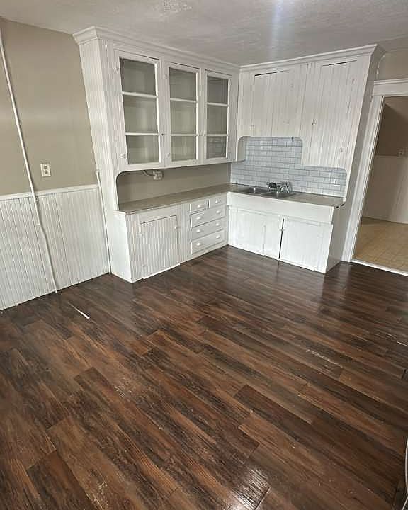 1st image of 99 Oak St #1L