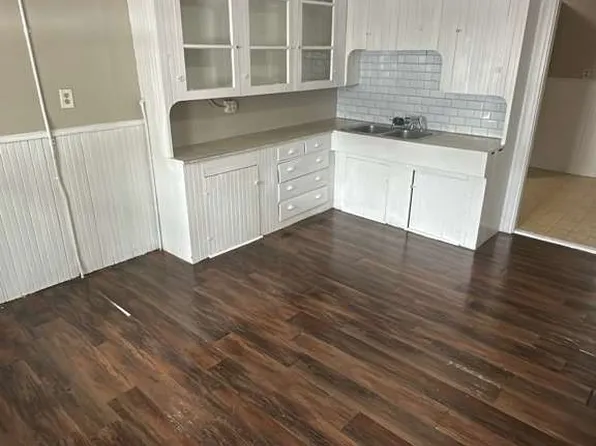 99 Oak St #1L, Woonsocket, RI 02895