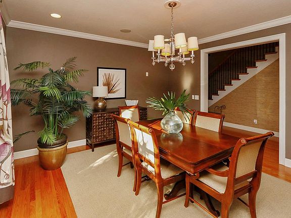 3rd image of 3114 W Fair Oaks Ave