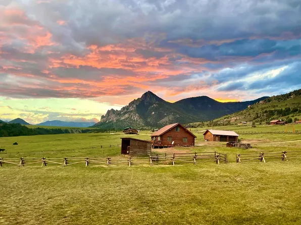 92 The Way West Rd, Cody, WY 82414