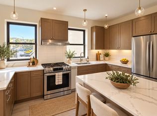 18-08 25th Rd #3, Astoria, NY 11102