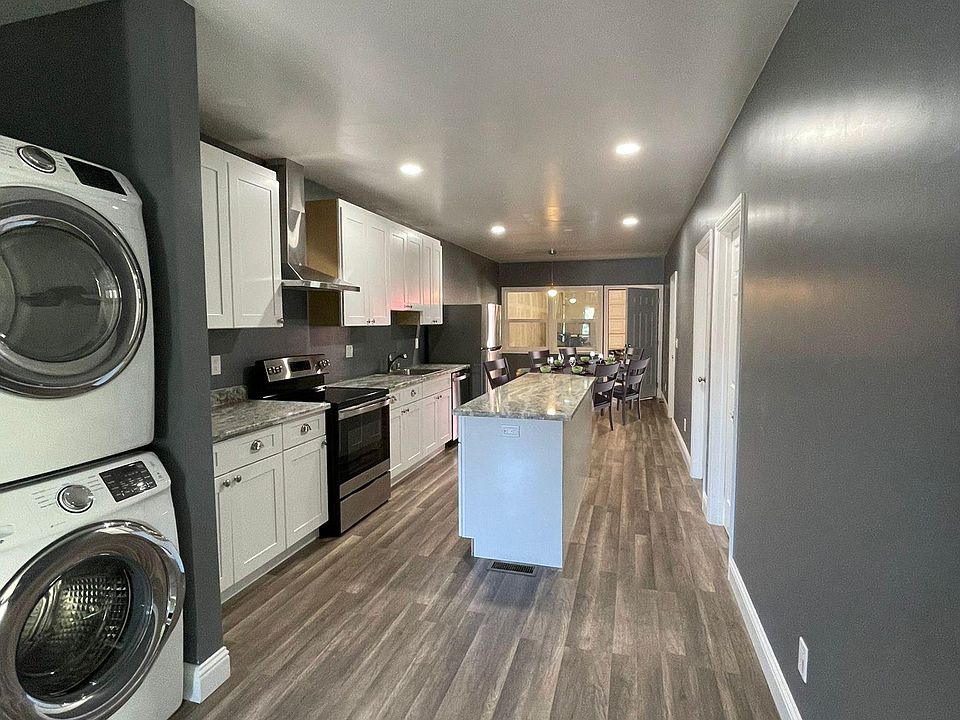 1st image of 243 Staples Ave