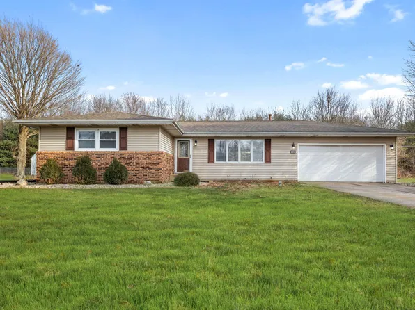 3851 S Wayne Dr, La Porte, IN 46350