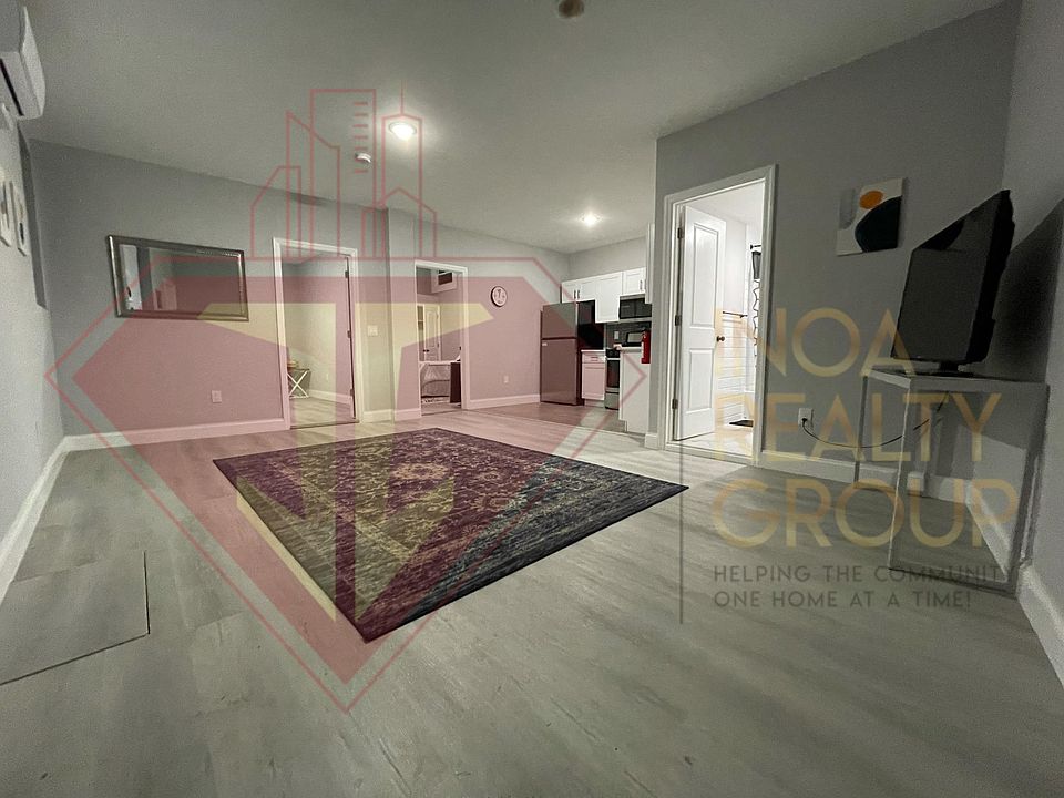 Living Area (1/3)