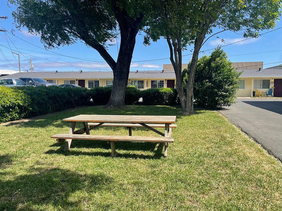 Landscaped common area