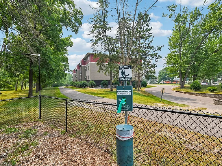 Mill Pond Apartments offers a serene, pet-friendly environment with beautiful green spaces and convenient access to walking paths. Enjoy the tranquility of nature just steps from your door. Schedule your visit today!