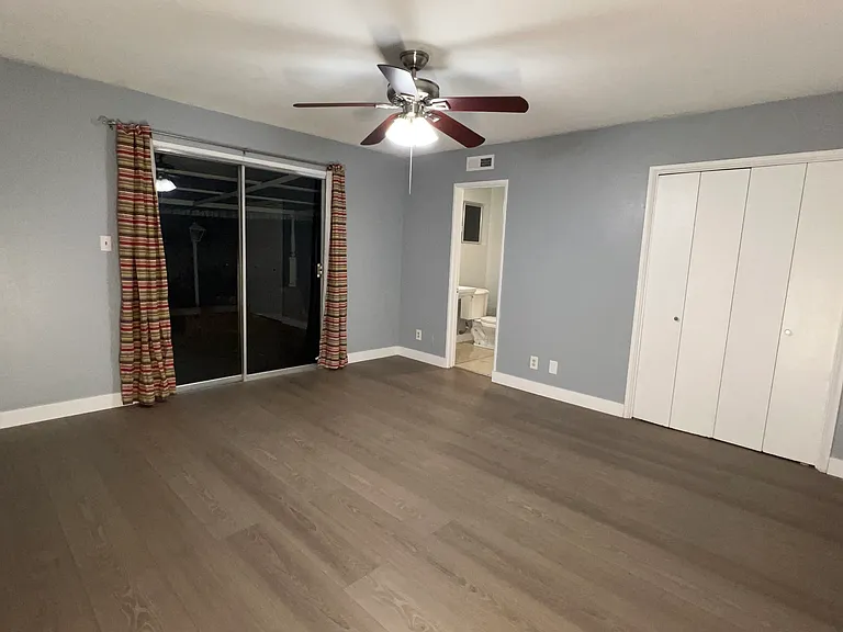 15503 Bloomfield Ave — Photo 19