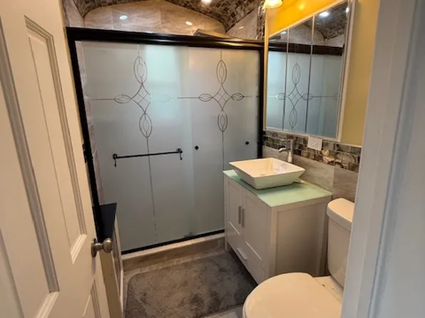 455 East 43rd Street image 15 of 21