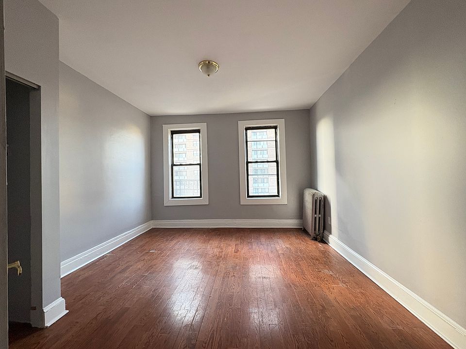 2nd image of 449 Mount Prospect Ave #4A