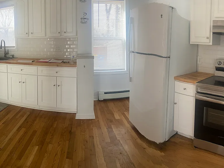739 Frost Rd — Photo 2