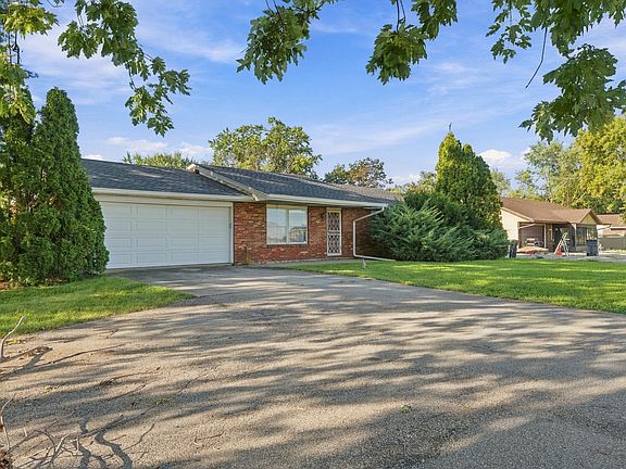 2nd image of 1401 E State Road 28