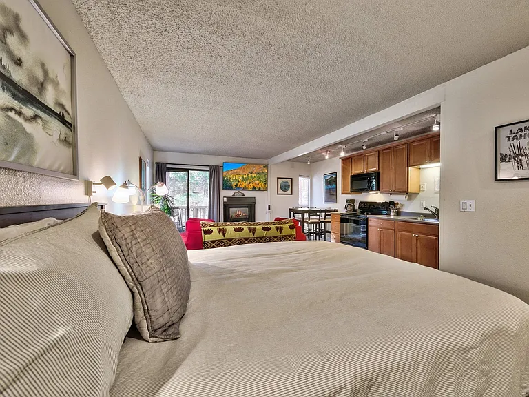 1300 Regency Way #62 — Photo 4