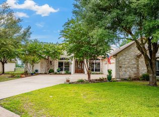 2939 Dry Hollow Dr, Kerrville, TX 78028