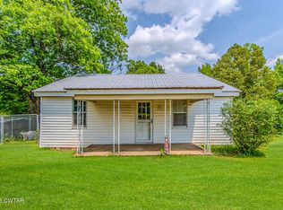7455 State Highway 100, Jacks Creek, TN 38347