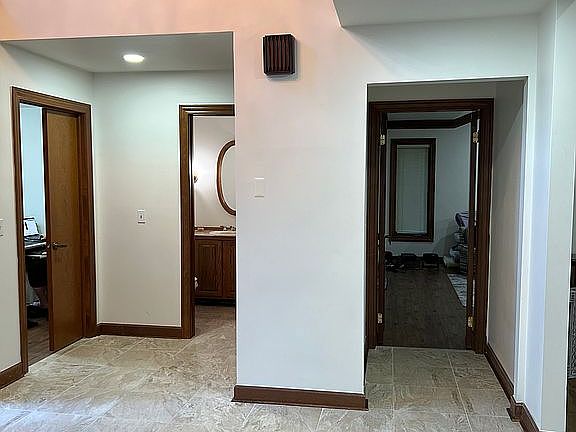 4th image of 6020 Dunmore Dr