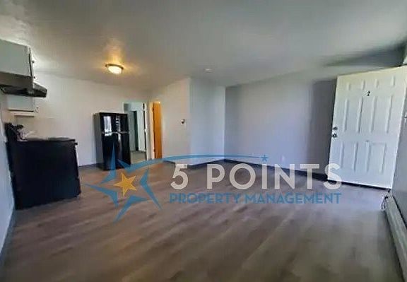 2nd image of 1174 Chandler Ave #11205176
