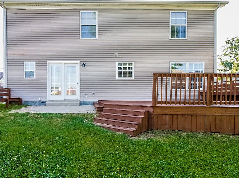 360 Davids Way — Photo 16