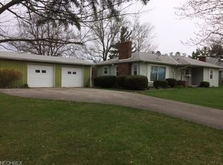 16628 Kinsman Rd, Middlefield, OH 44062
