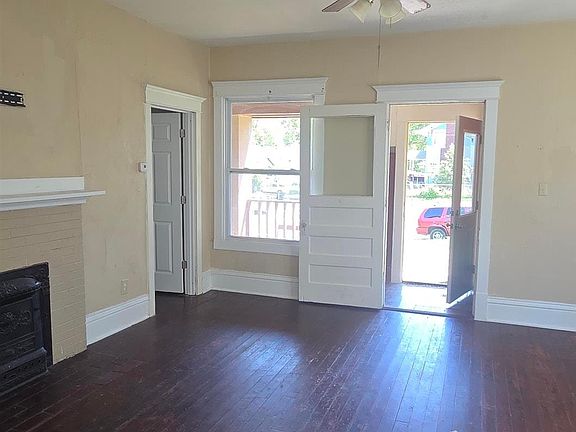 4th image of 1821 Grandview Blvd