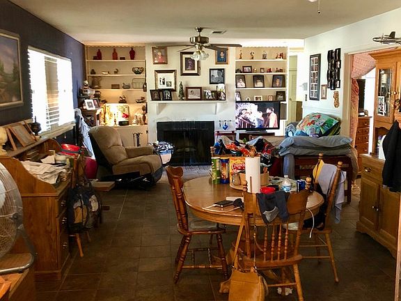 4th image of 713 W Spruce Ave
