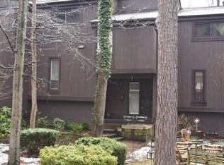 9210 Groundhog Dr, Richmond, VA 23235