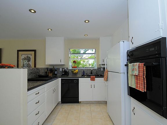 2nd image of 339 Penn Way