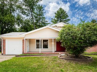 3295 Brookshire Dr, Florissant, MO