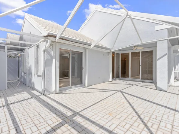 5 Brighton Court, Palm Beach Gardens, FL 33418