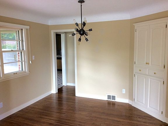 5th image of 2254 S Shore Blvd