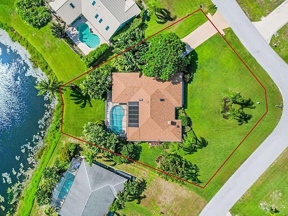 3rd image of 3043 NE Ivy Lane