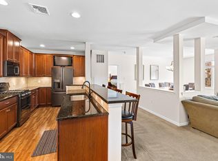 372 Carson Ter, Huntingdon Valley, PA 19006