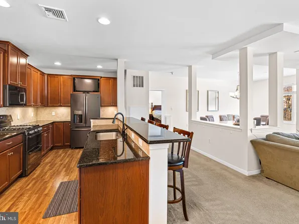 372 Carson Ter, Huntingdon Valley, PA 19006