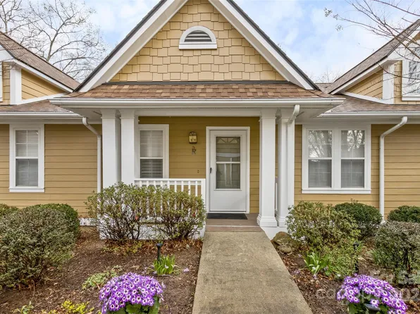 802 Woodlea Ct, Asheville, NC 28806