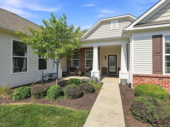 3rd image of 15270 Trebbiano Dr
