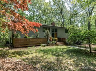 19 Big Oak Cir, Stamford, CT 06903