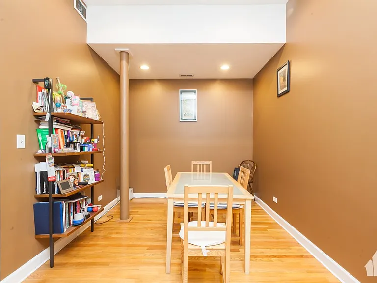 705 N Milwaukee Ave #1R — Photo 10