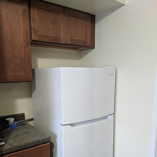 2nd image of 810 Cedar Ln #2A