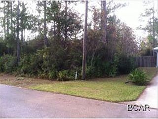 5th image of 417 California Dr