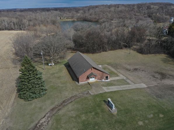 521 Central Ave, Sunburg, MN 56289