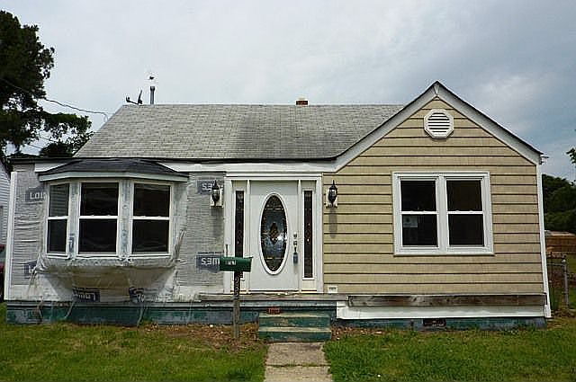 2nd image of 9327 1st View St