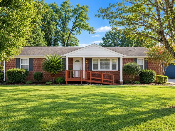 2007 Westwood Dr, Columbia, TN 38401