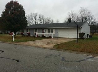 3301 Red Feather Rd, Sidney, OH 45365