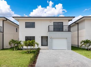 1402 NW 1st St, Florida City, FL 33034