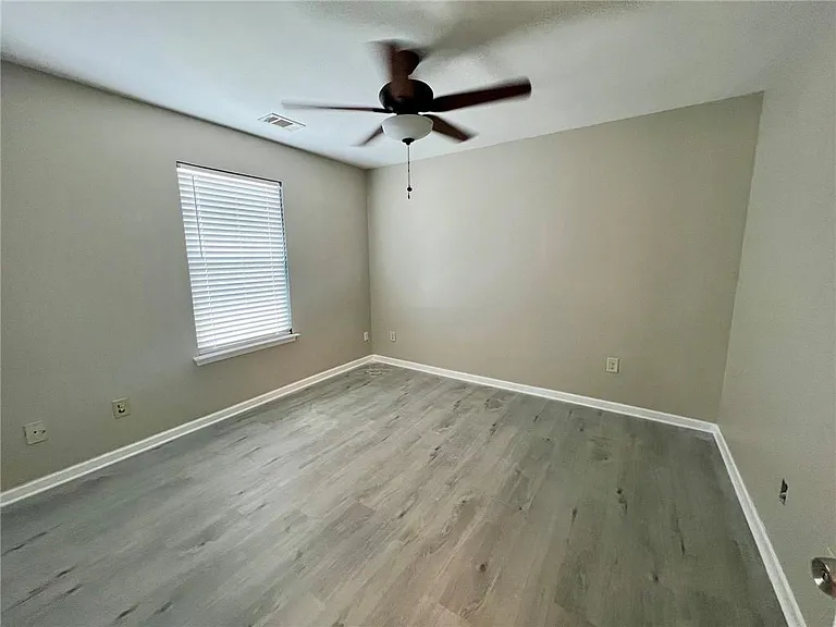 302 Alcovy Way — Photo 13