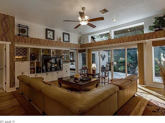 2nd image of 9811 Cuddy Ct