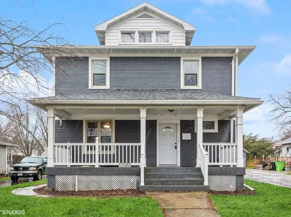 112 South University AVENUE, Beaver Dam, WI 53916