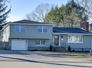 18 Gary Rd, Needham, MA 02494
