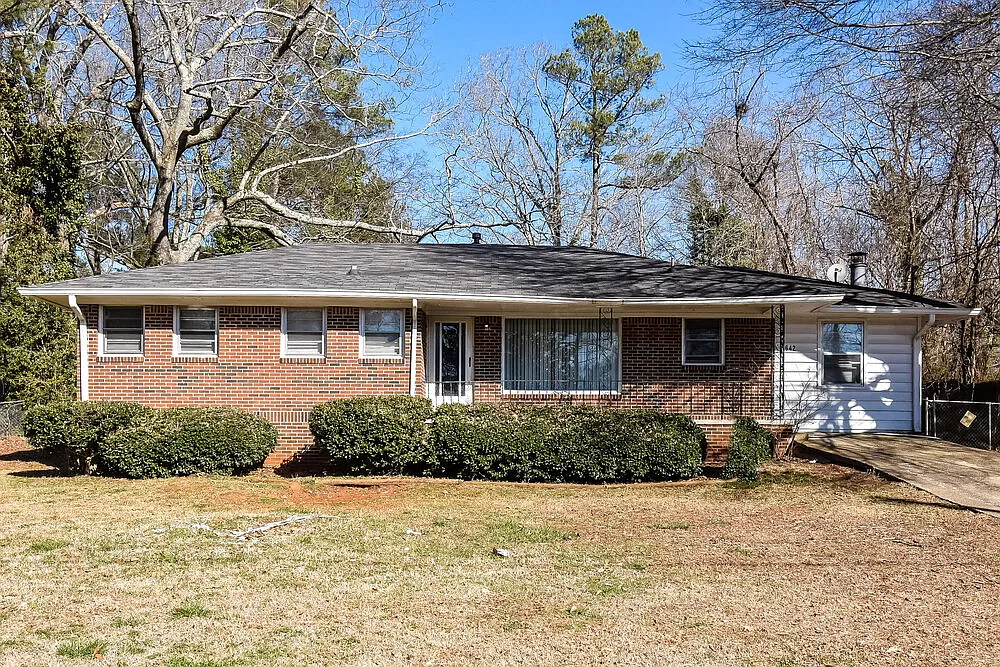 3 bed, 1.5 bath, 1264 sqft, $1,835 — Photo 1